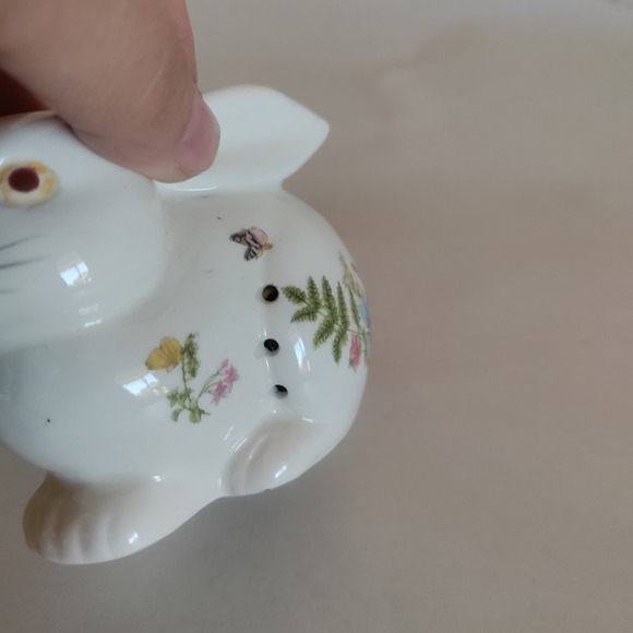 Bunny Pomander Takahashi Potpourri Holder - Picture 3 of 5